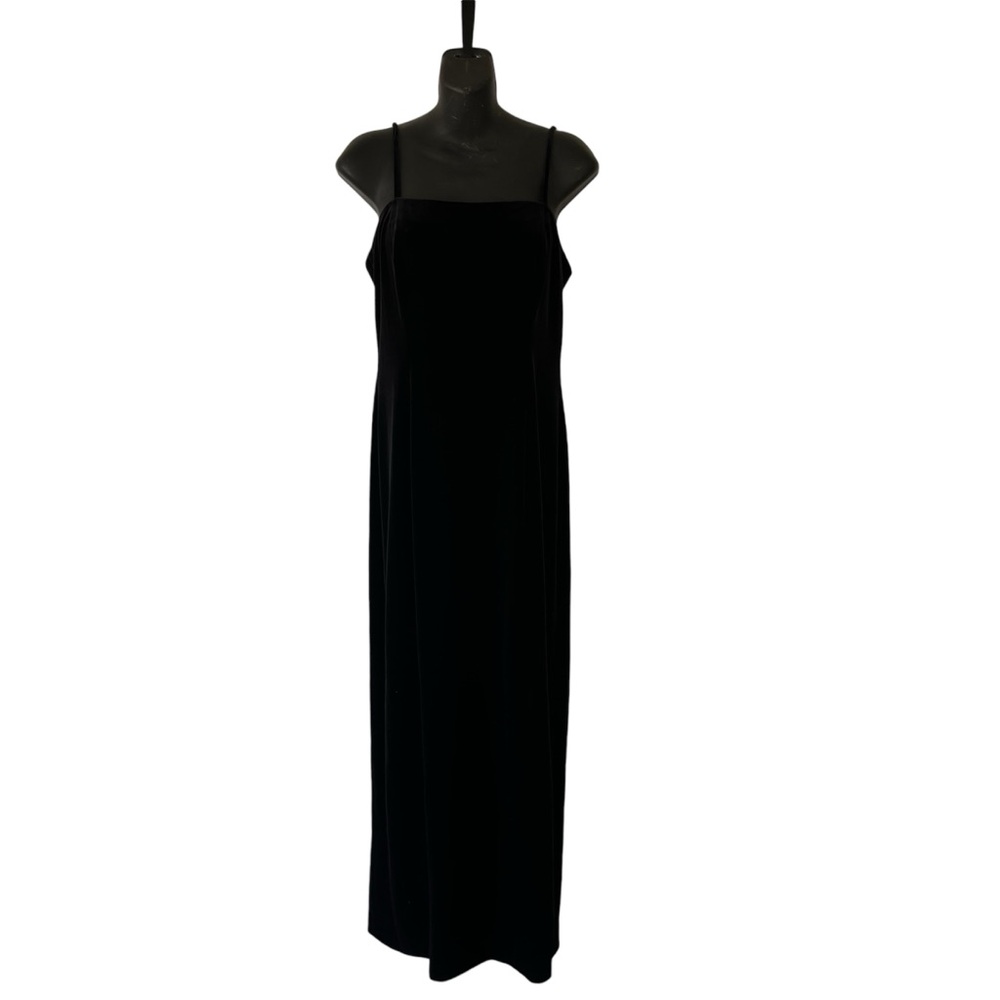 Alex Evenings Black velvet dress